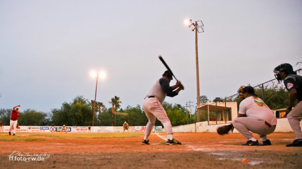Softball - in Mexiko - nähe texanischer Grenze